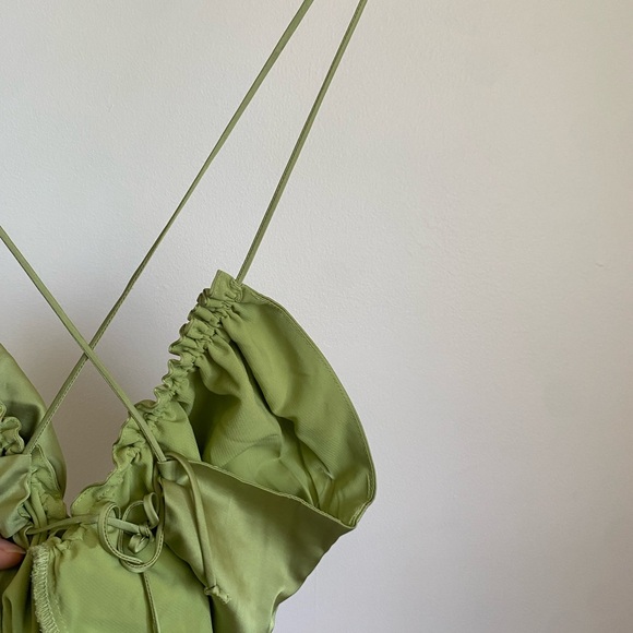 Abercrombie & FITCH Silk Green Drama Ruched Mini Dress - Picture 4 of 5